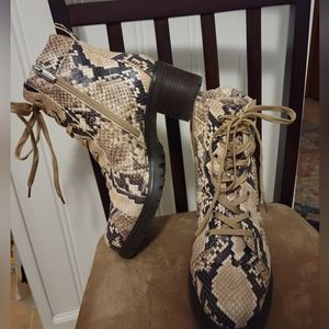 Vince Camuto ankle boots-Size 12